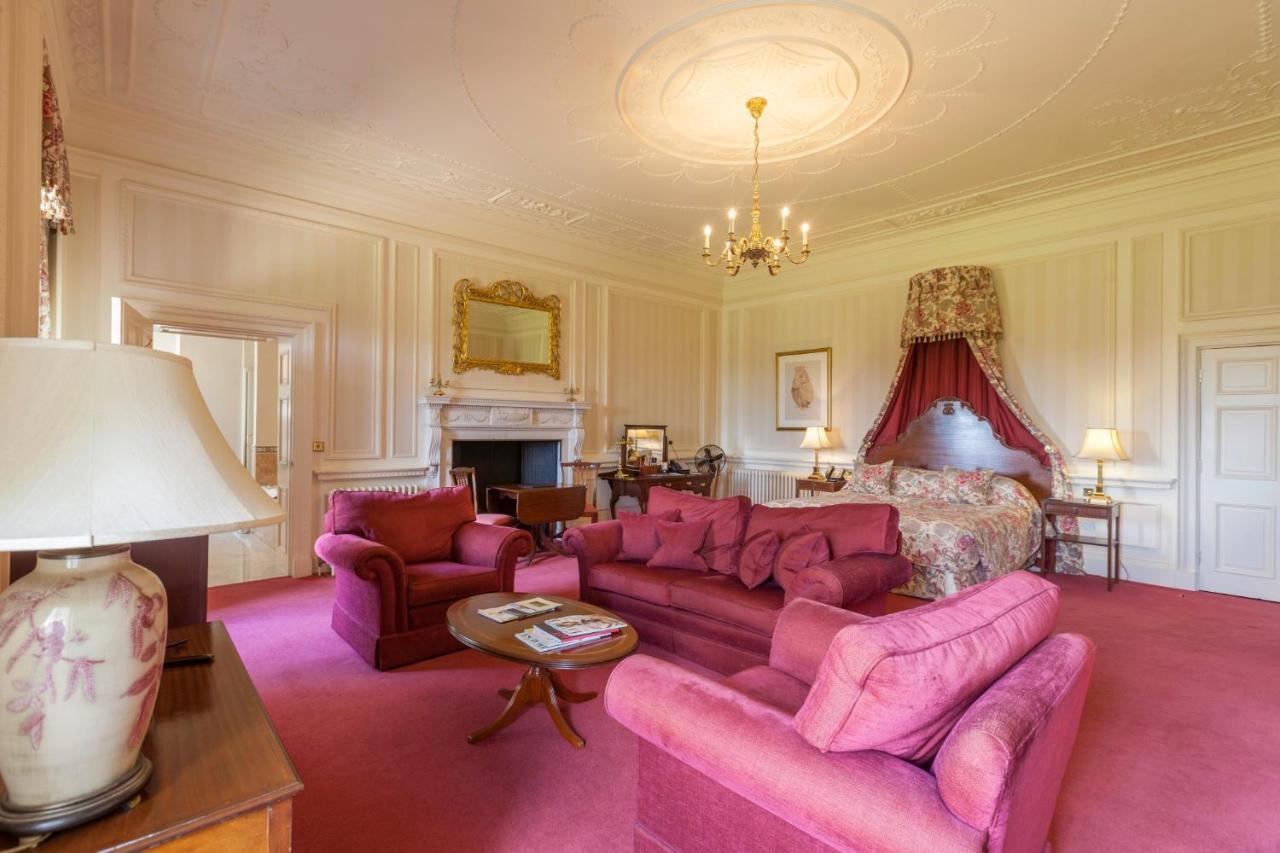 Luton Hoo Hotel, Golf And Spa Exterior foto The Drawing Room