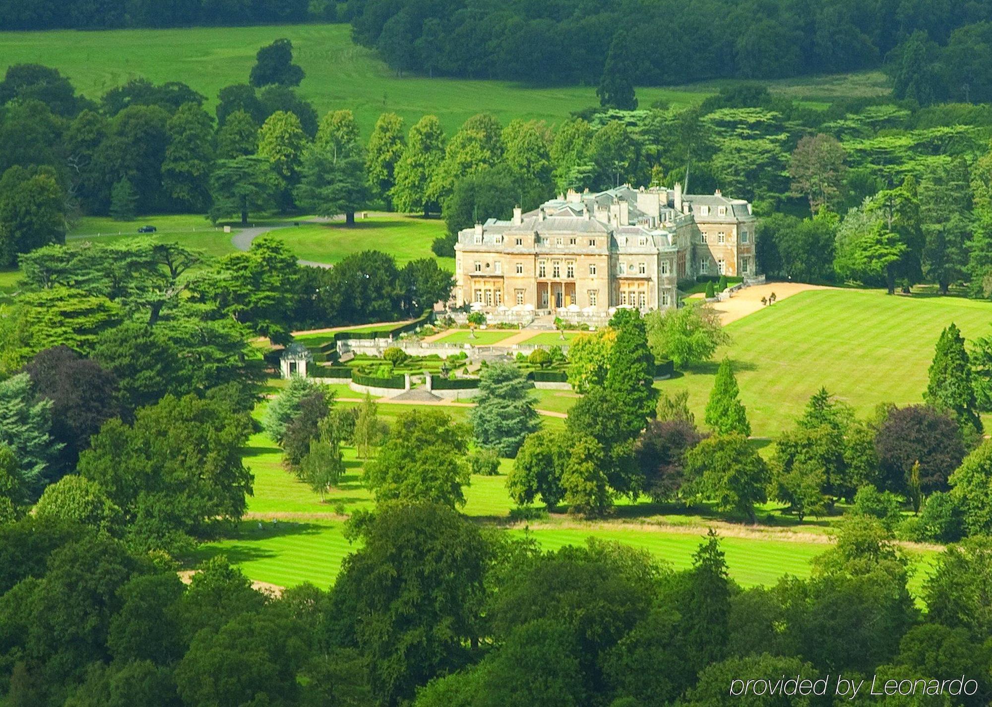 Luton Hoo Hotel, Golf And Spa Exterior foto The house from the south